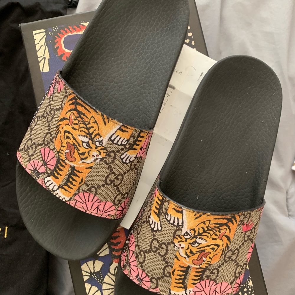 Authentic Gucci Bengal Slides!
